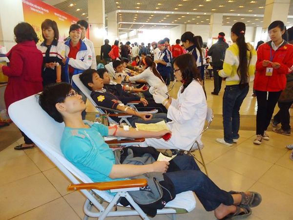 Thousands of young people join blood donation